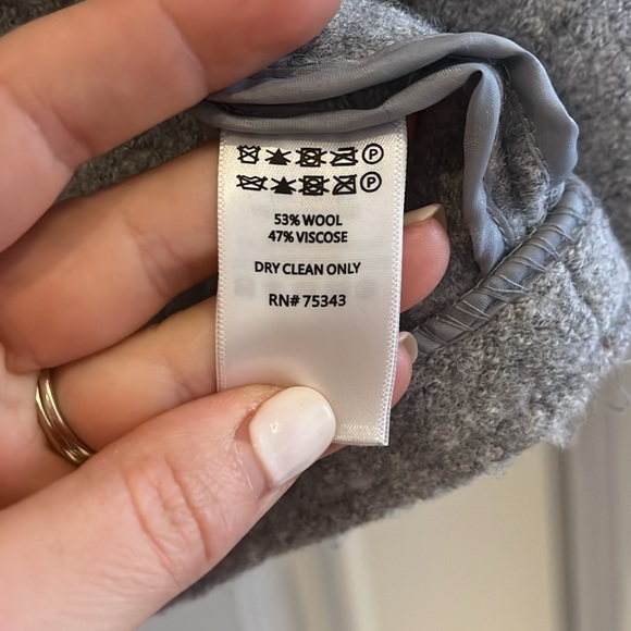 Grey Wool Tahari Jacket - Picture 3 of 6